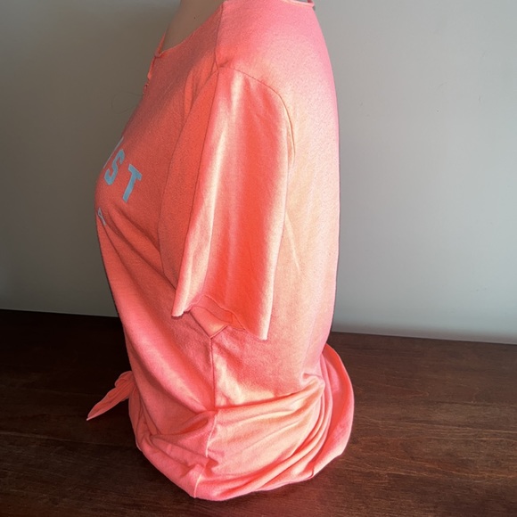 Perfect Tee Size Medium EUC - Picture 2 of 5